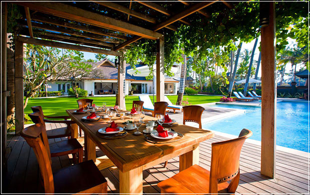 Outdoor dinner pavillion by the beach