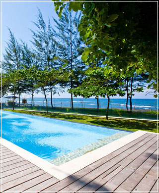 Oceanfront swimming pool